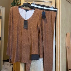 Luukaa rust and brown lounge set size 8